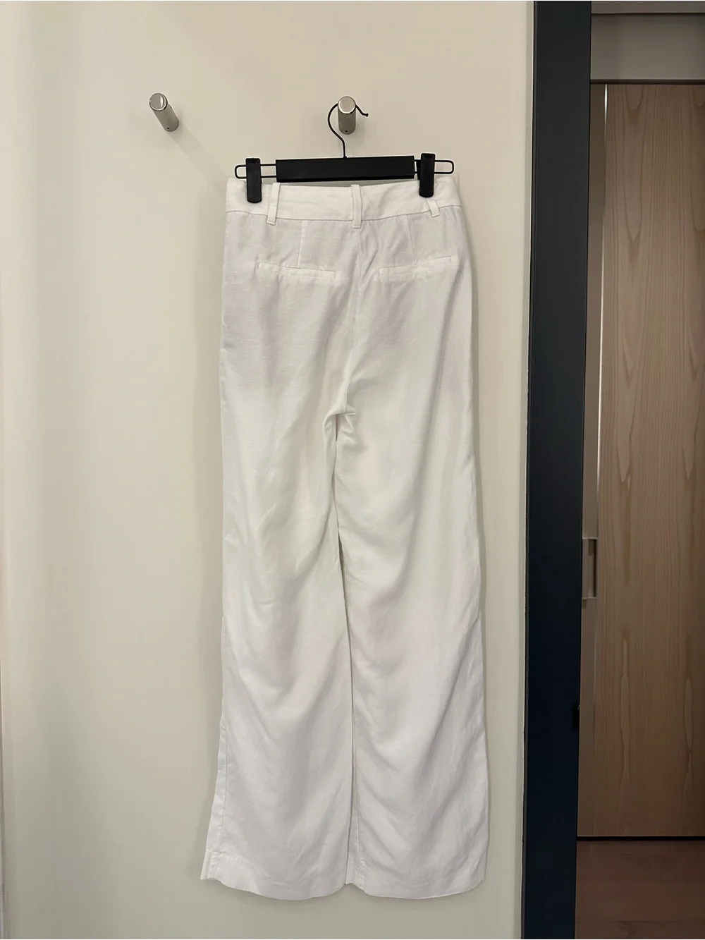 Aritzia tailored wide